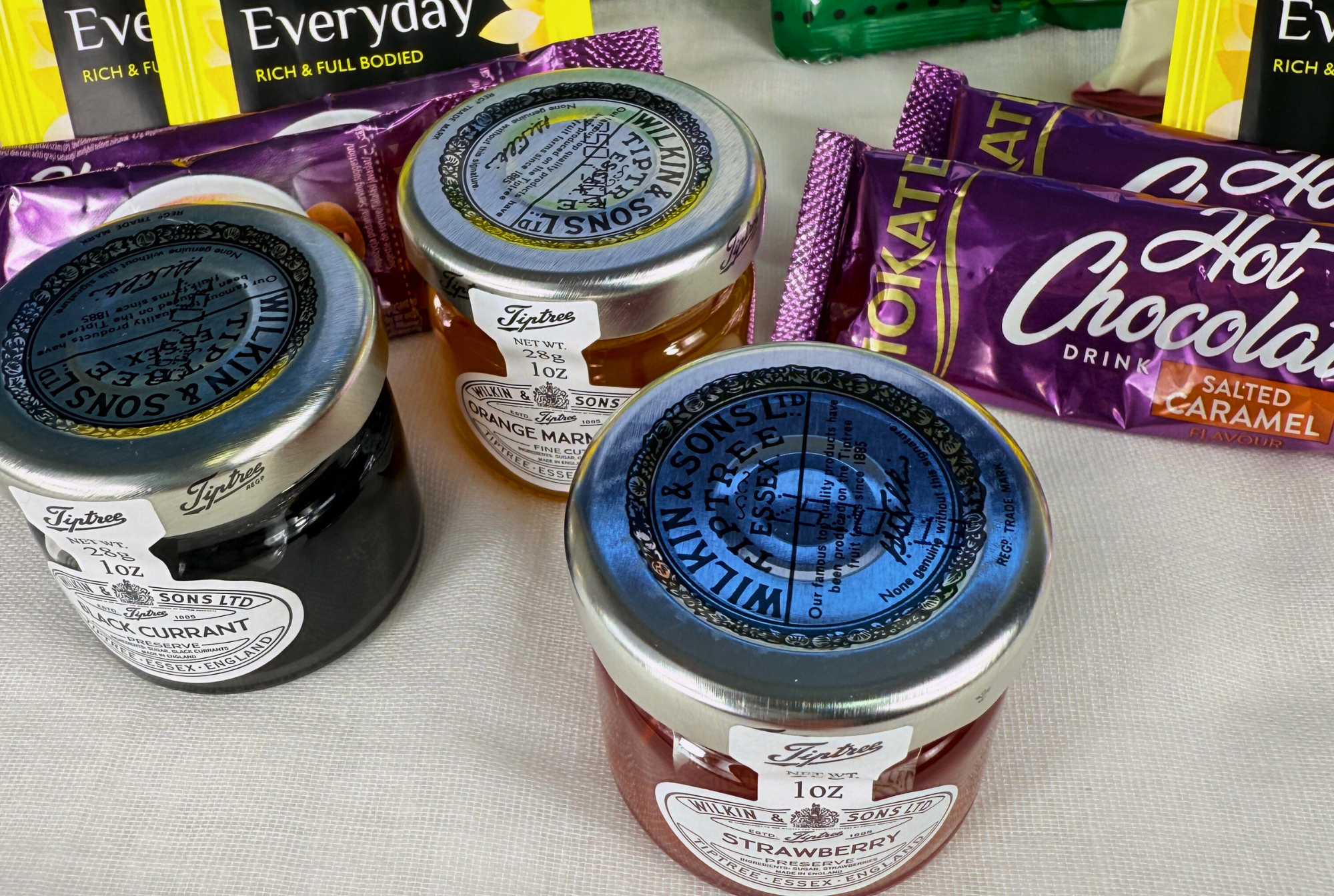 Afternoon Tea Valentines Hamper - nibula