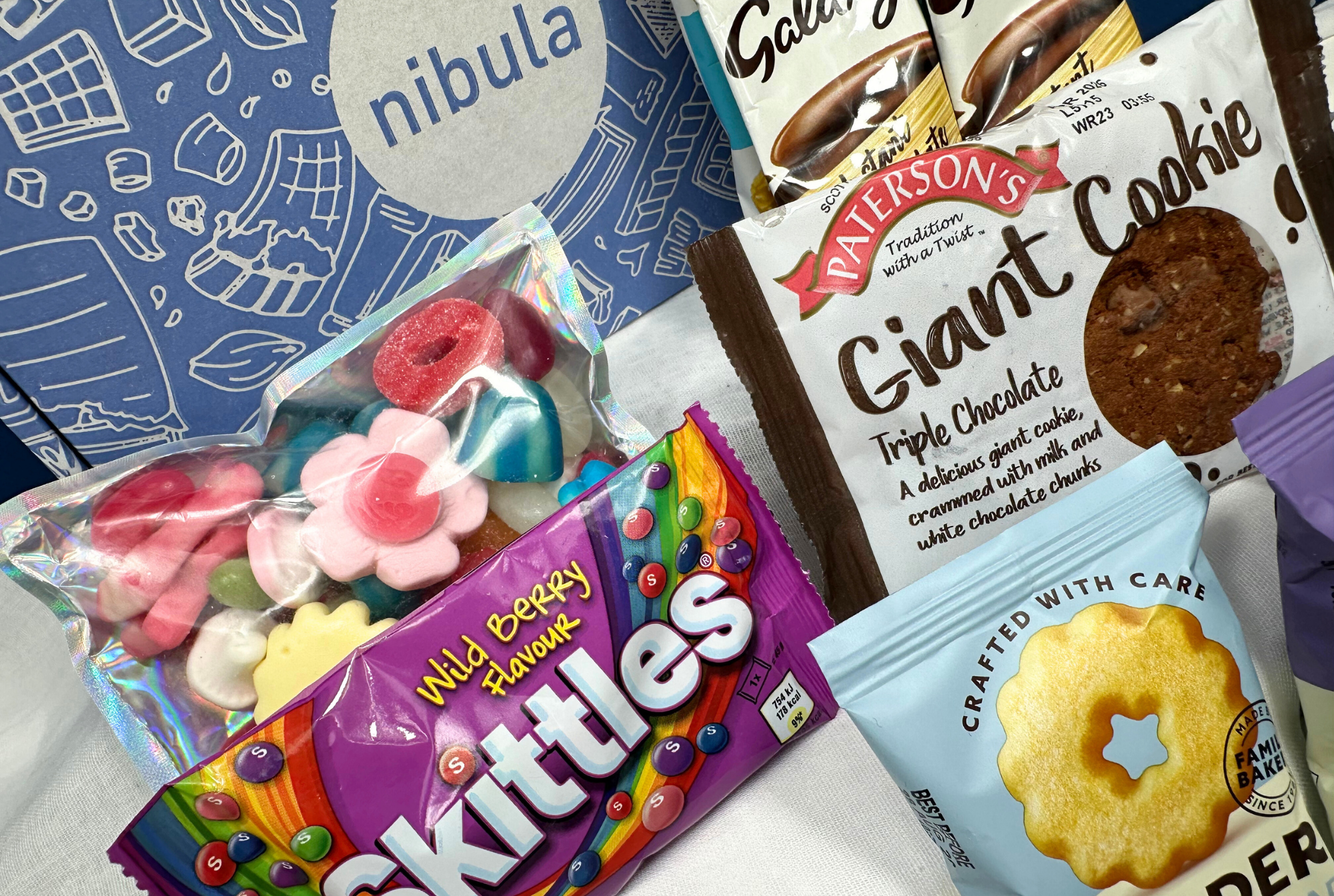 Classic Treats Gift Hamper - nibula