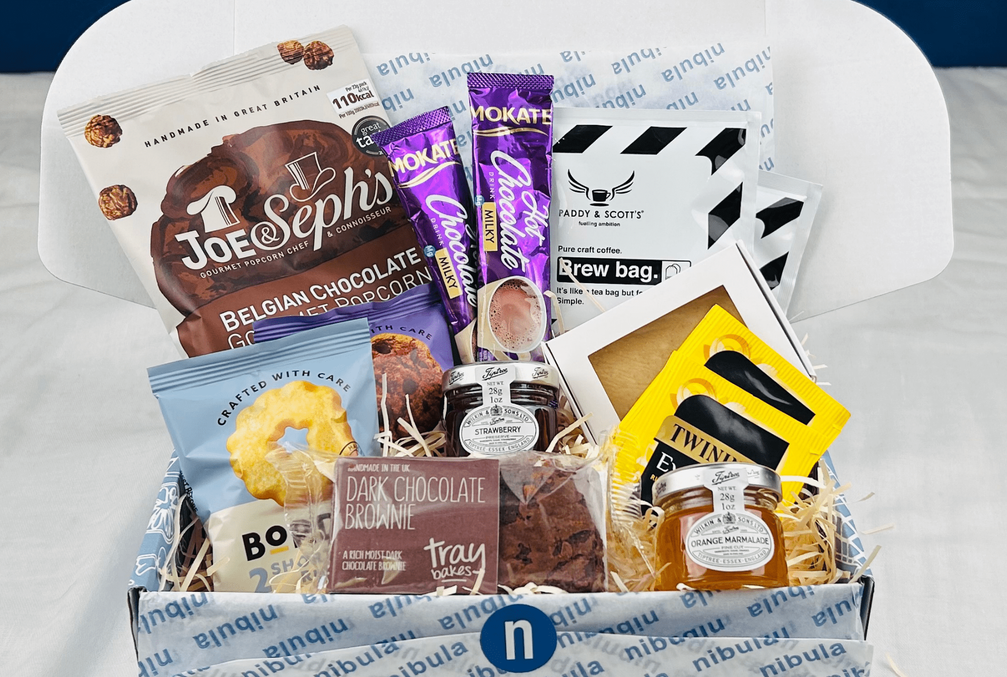 Deluxe Happy New Home Hamper - nibula
