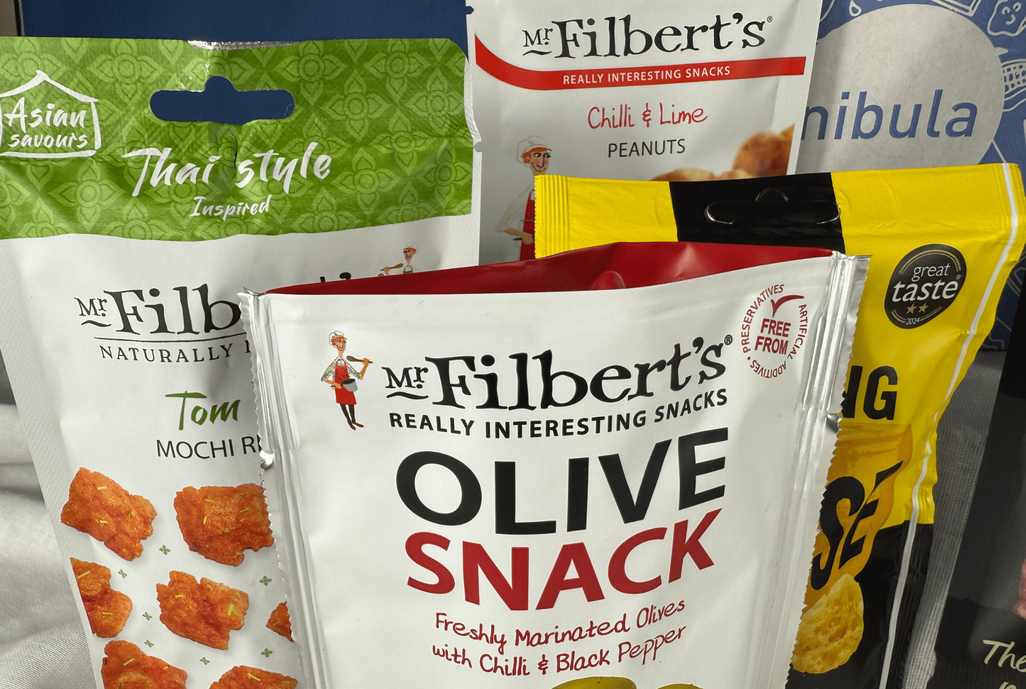 Luxury Pub Snacks Hamper - nibula