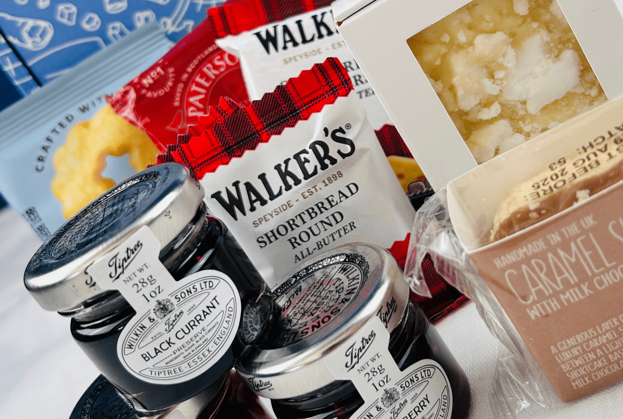 Shortbread Afternoon Tea Hamper - nibula